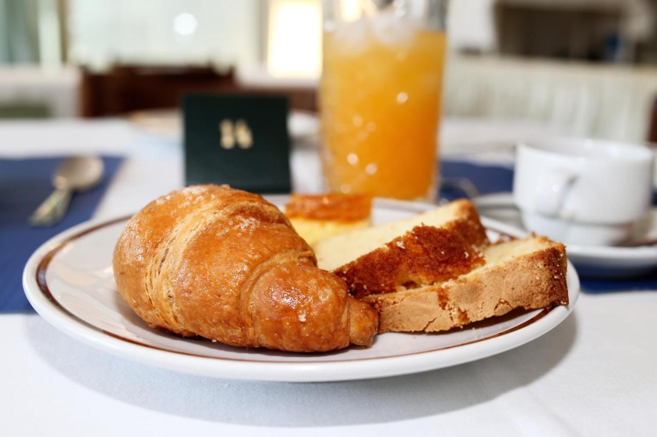 Hotel Serafini 미사노아드리아티코 외부 사진