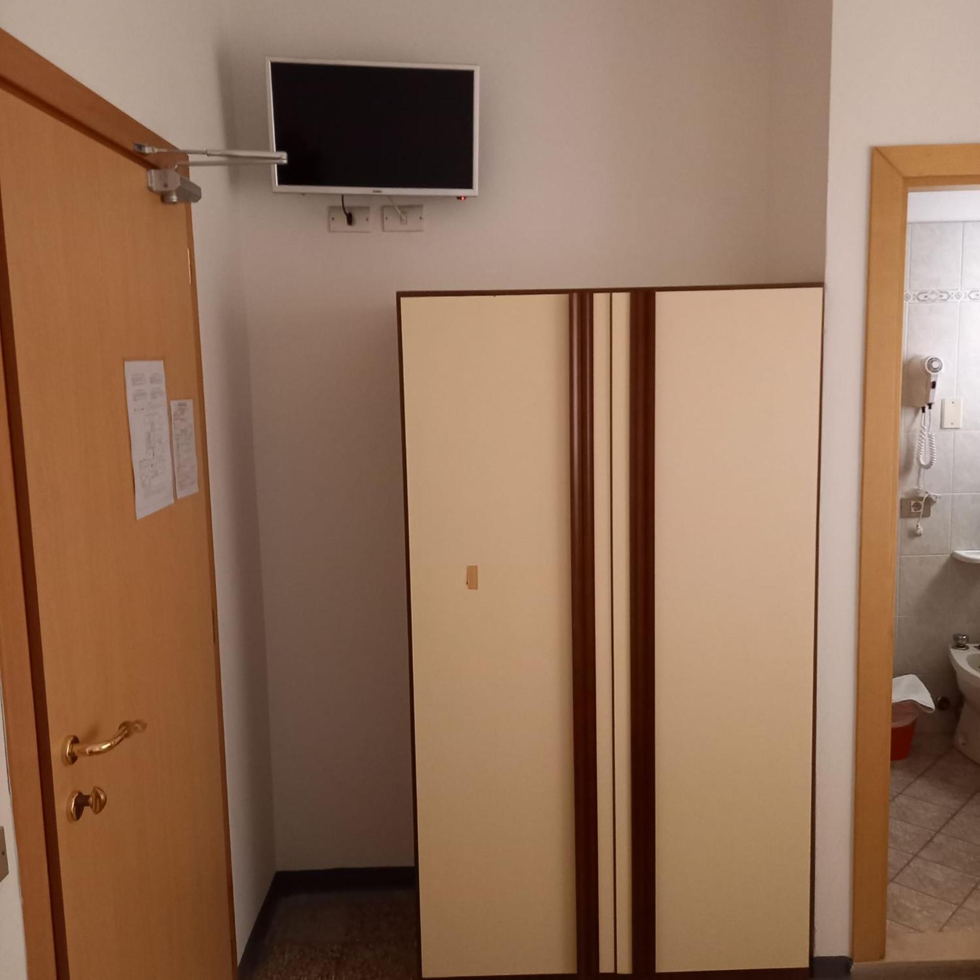 Hotel Serafini 미사노아드리아티코 외부 사진